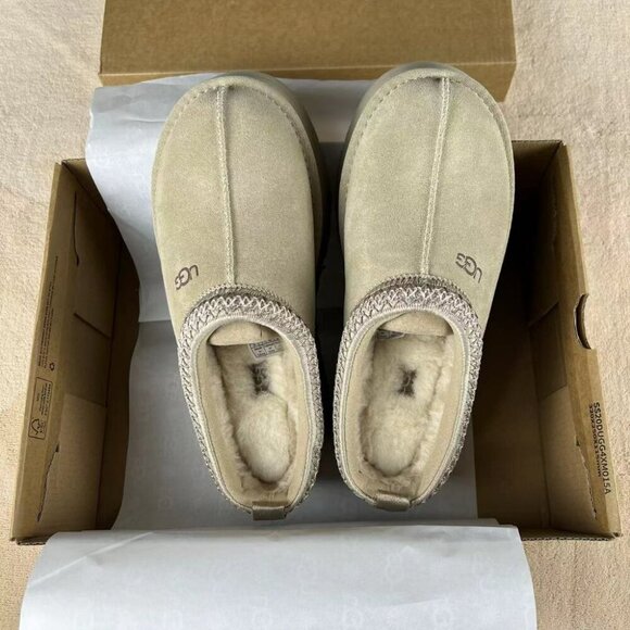 UGG Tan Suede Platform Slip-Ons - Picture 3 of 7